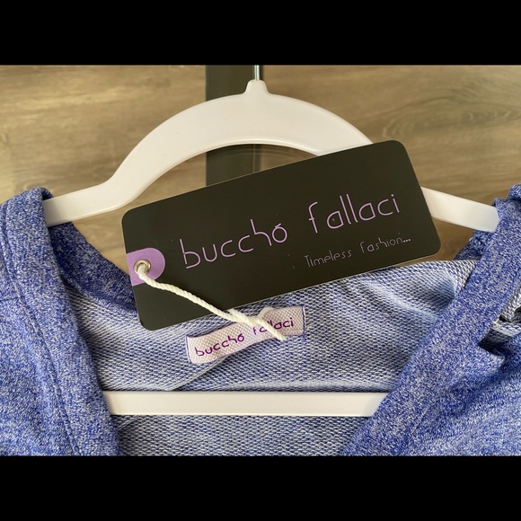 Soft off the shoulder sweatshirt - Picture 2 of 6